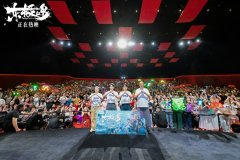 电影《东极岛》上海路演口碑获赞“三刷依旧震撼” “水下奇观